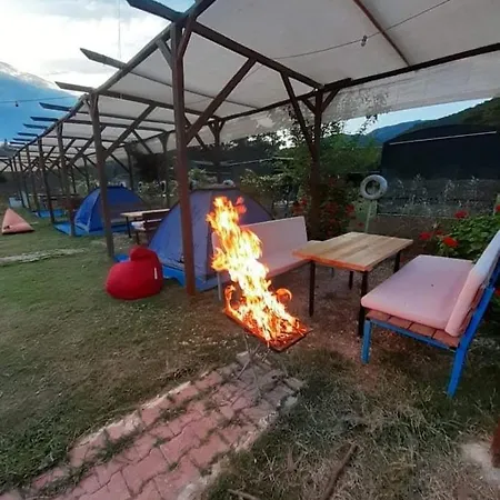 Tente de luxe Xaxa Camping *